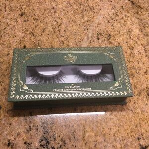 New I Heart Revolution Disney Princess Frog Lashes